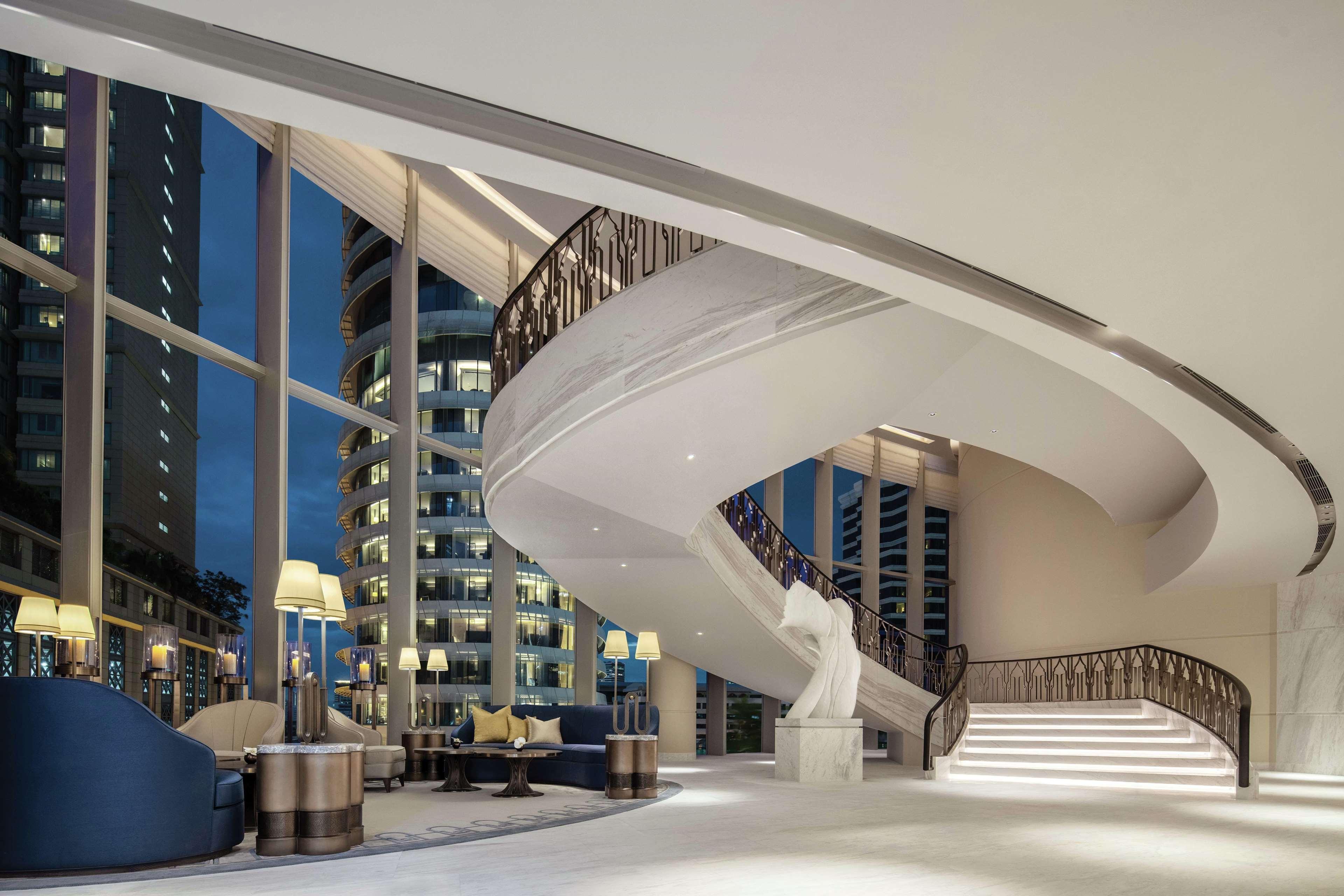Отель Waldorf Astoria